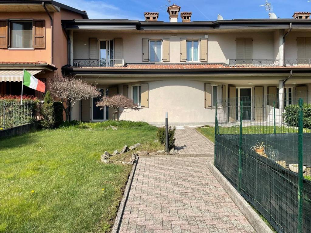 Villetta a schiera a Lograto in Via Don Luigi Sturzo - Foto 2