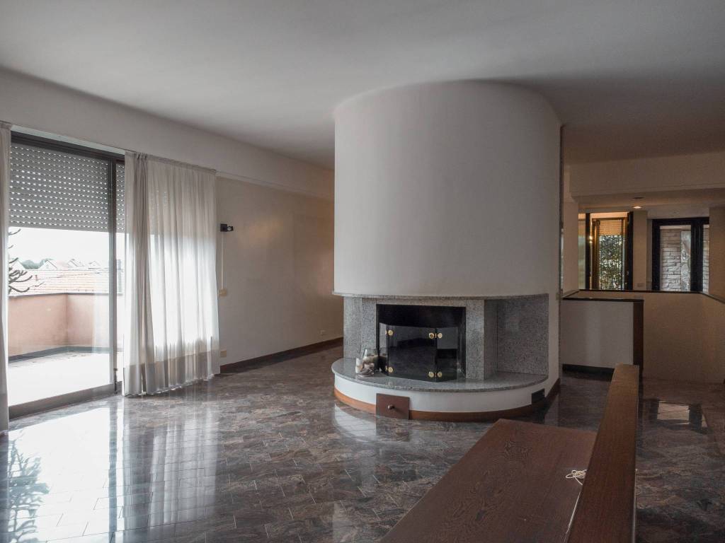 Villa a Cardano al campo in Via F. Buffoni, 35 - Foto 3