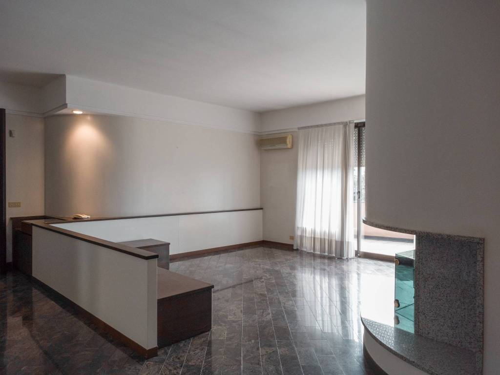 Villa a Cardano al campo in Via F. Buffoni, 35 - Foto 4