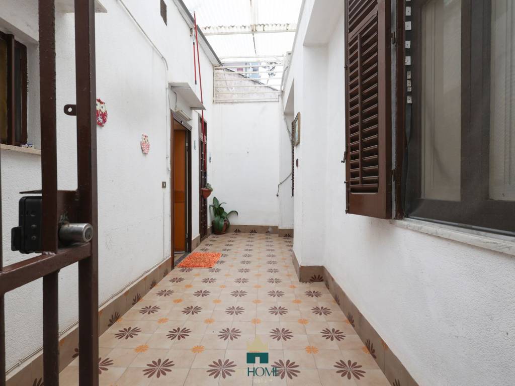 Appartamento a Palermo in Via Decollati, 56 - Foto 2