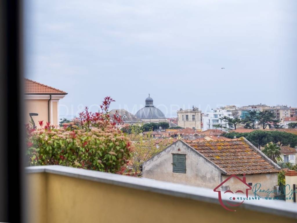Appartamento a Loano in Via Costino di Monte Carmelo 9 - Foto 5