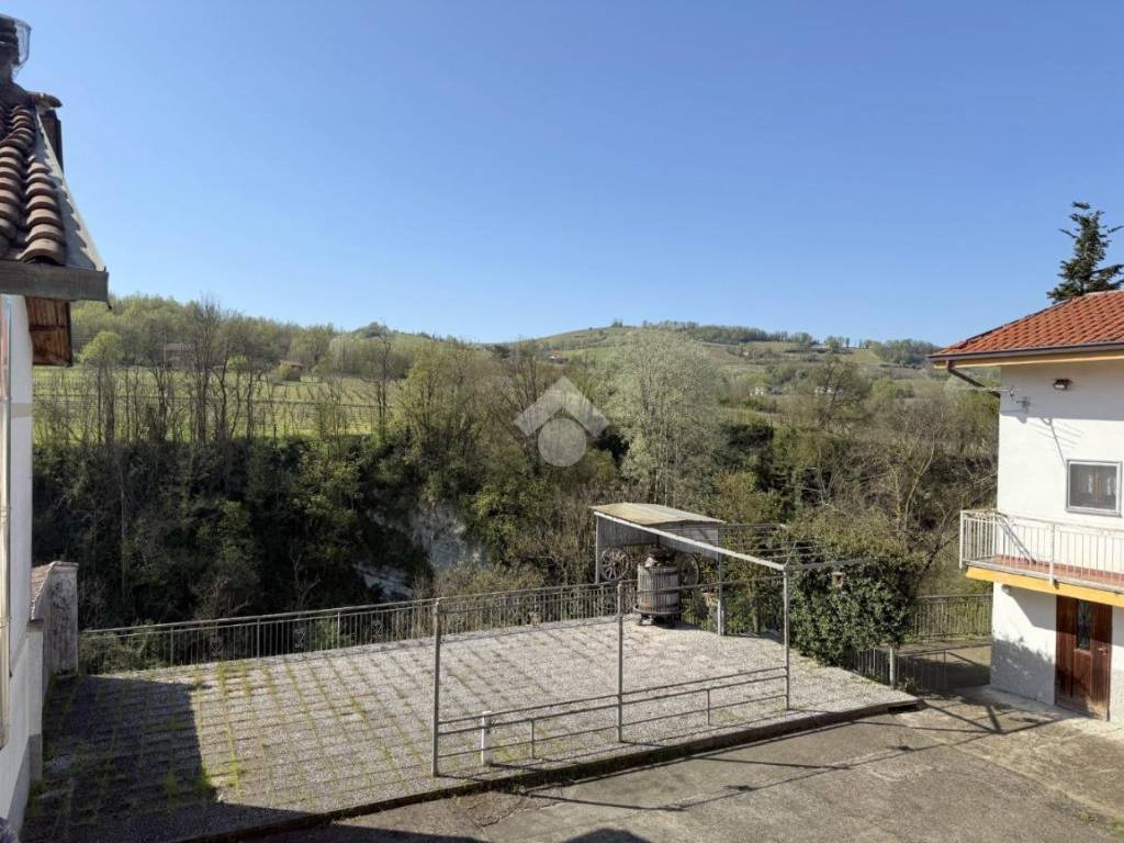 Casa indipendente a Strevi in Via Francesco Balduzzi, 79 - Foto 4