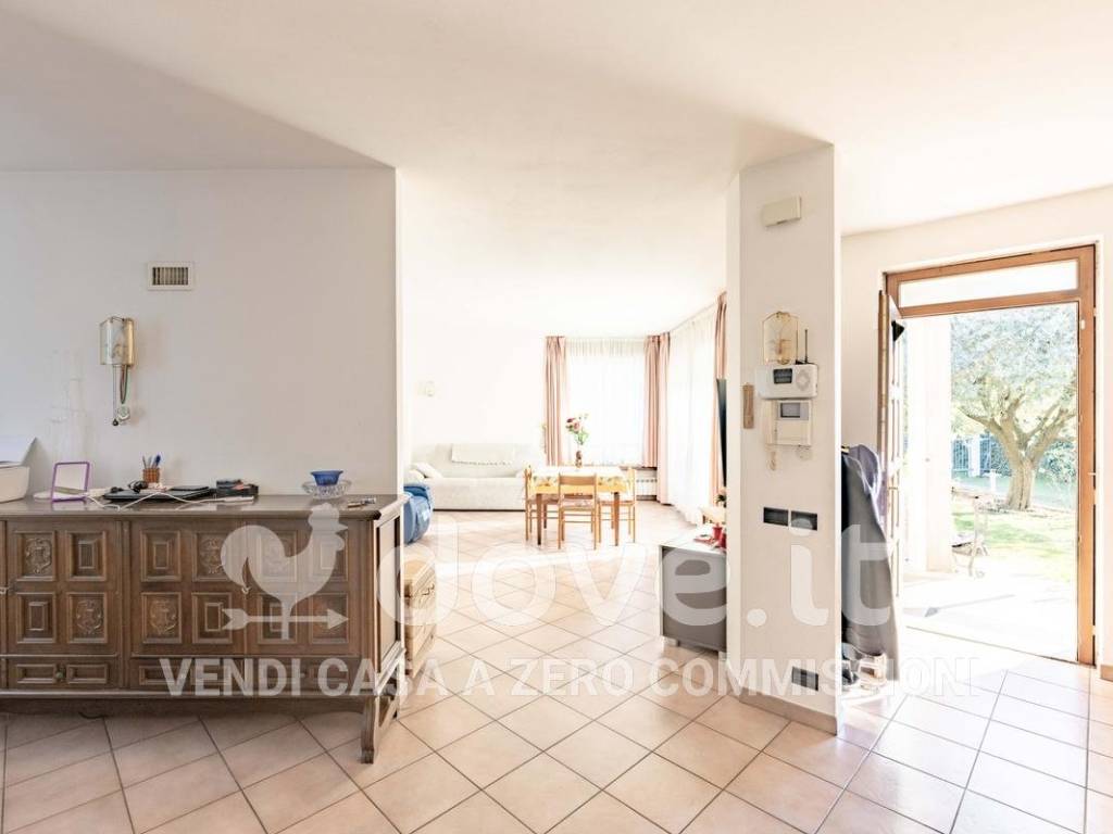 Villa a Castelveccana in Via G. Garibaldi - Foto 4