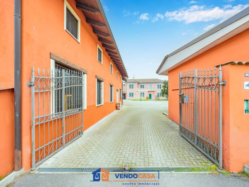 Palazzo / stabile a Vercelli in Strada Provinciale Asigliano - Foto 2