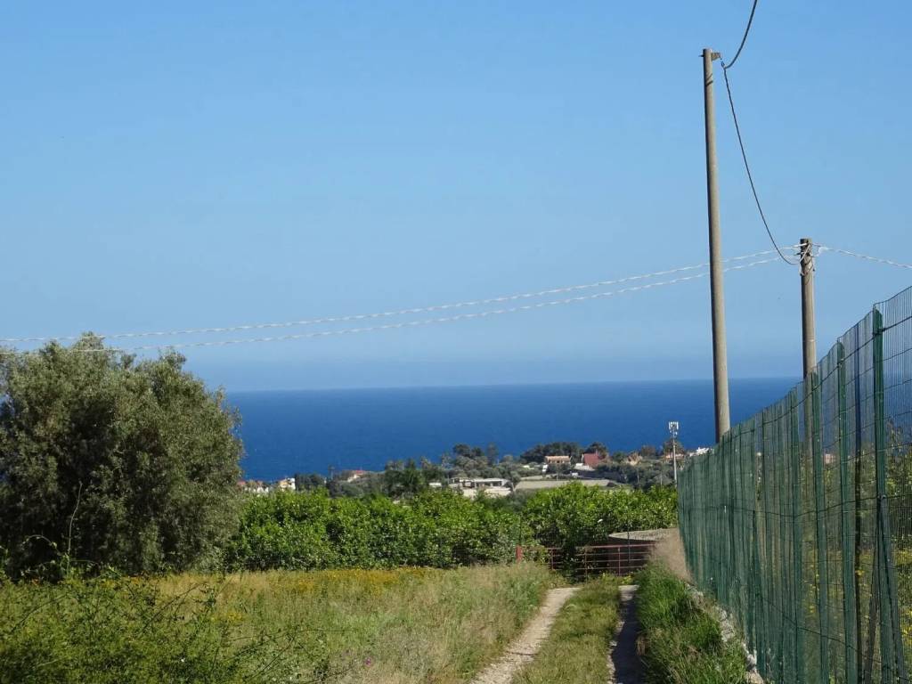 Terreno a Avola in Via Tangi S.N.C. - Foto 2