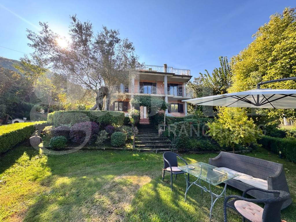 Villa a Salerno in Via Giovi Altimari - Foto 4