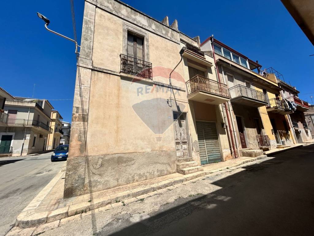 Casa indipendente a Rosolini in Via Canova 103 - Foto 3
