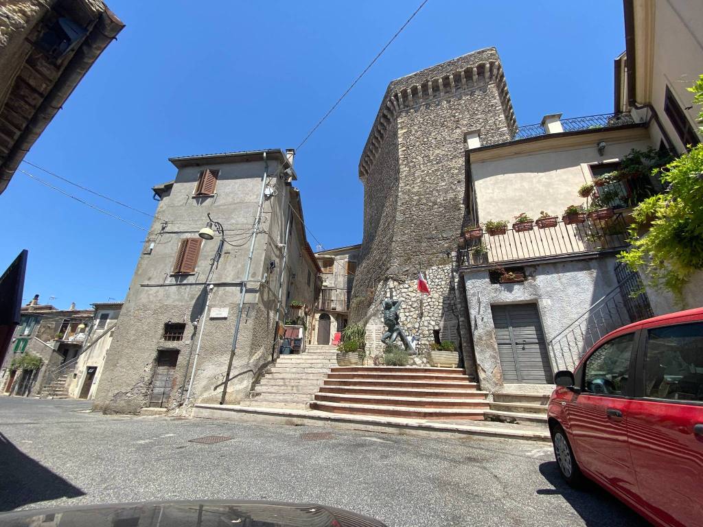 Appartamento a Monteleone sabino in Via Vignaletti, 5 - Foto 2