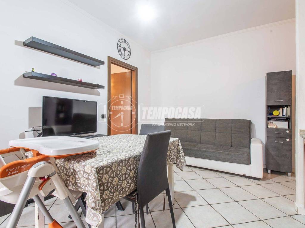Appartamento a Solbiate olona in Via Salvo D'Acquisto 4 - Foto 4