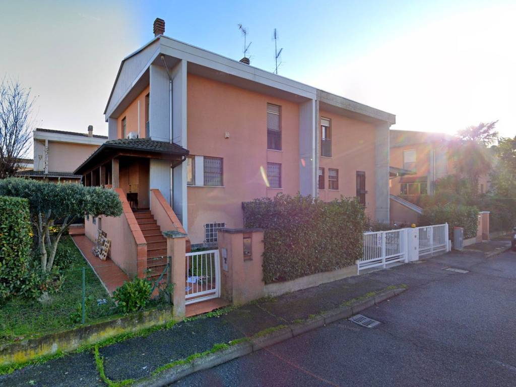 Villa a Pieve emanuele in Via Pio La Torre - Foto 1