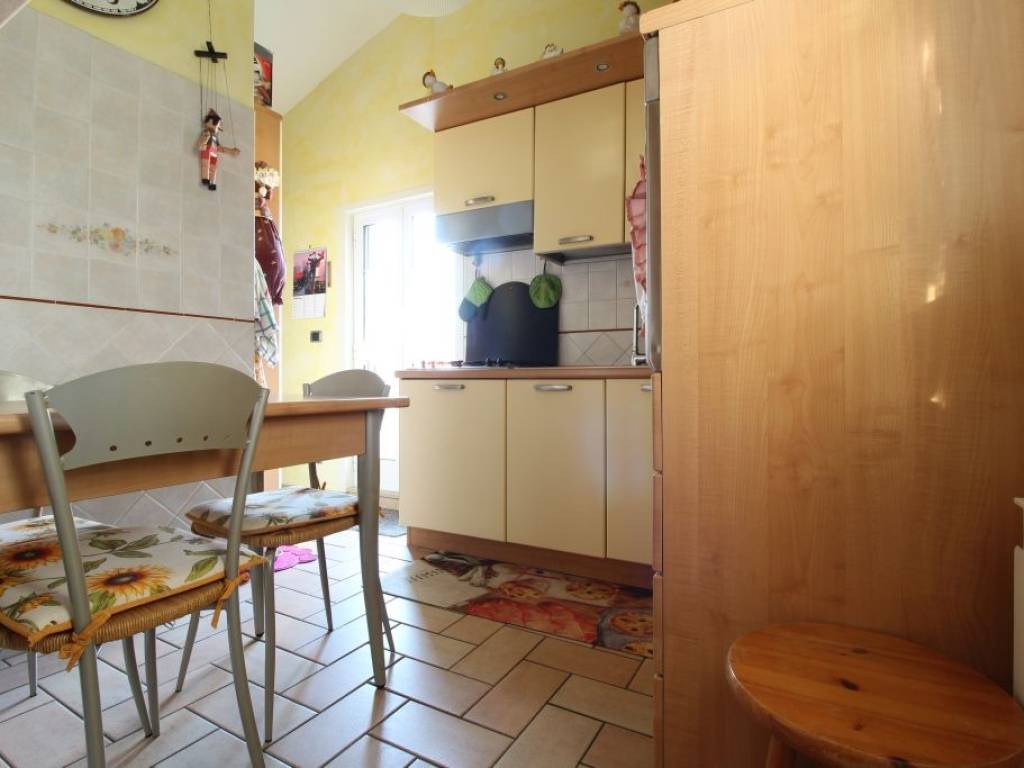 Appartamento a Poggio mirteto in Via Goffredo Mameli, 62 - Foto 4