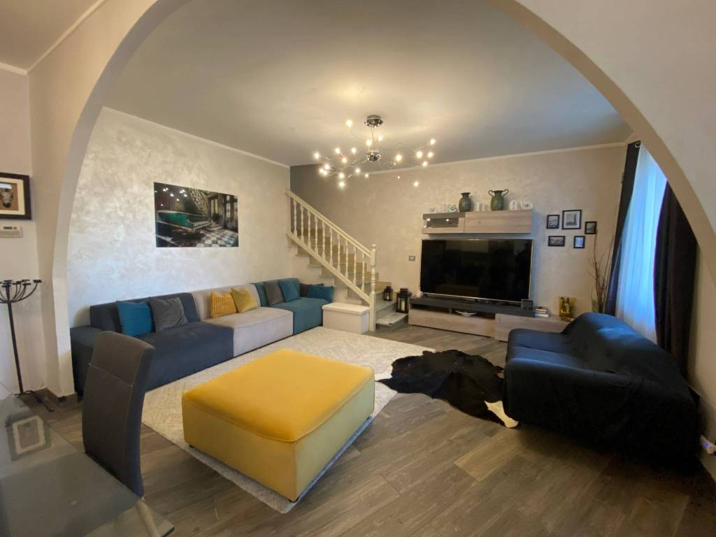 Casa indipendente a Santo stefano roero in Frazione San Lorenzo, 17 - Foto 4