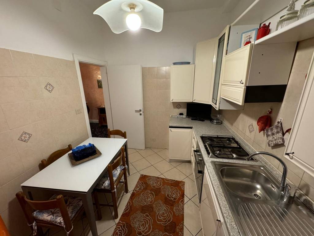 Appartamento a Albenga in Via Venezia, 18 - Foto 4