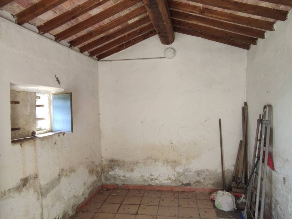 Terreno a Poggibonsi in Strada Provinciale del Castello di Staggia - Foto 4