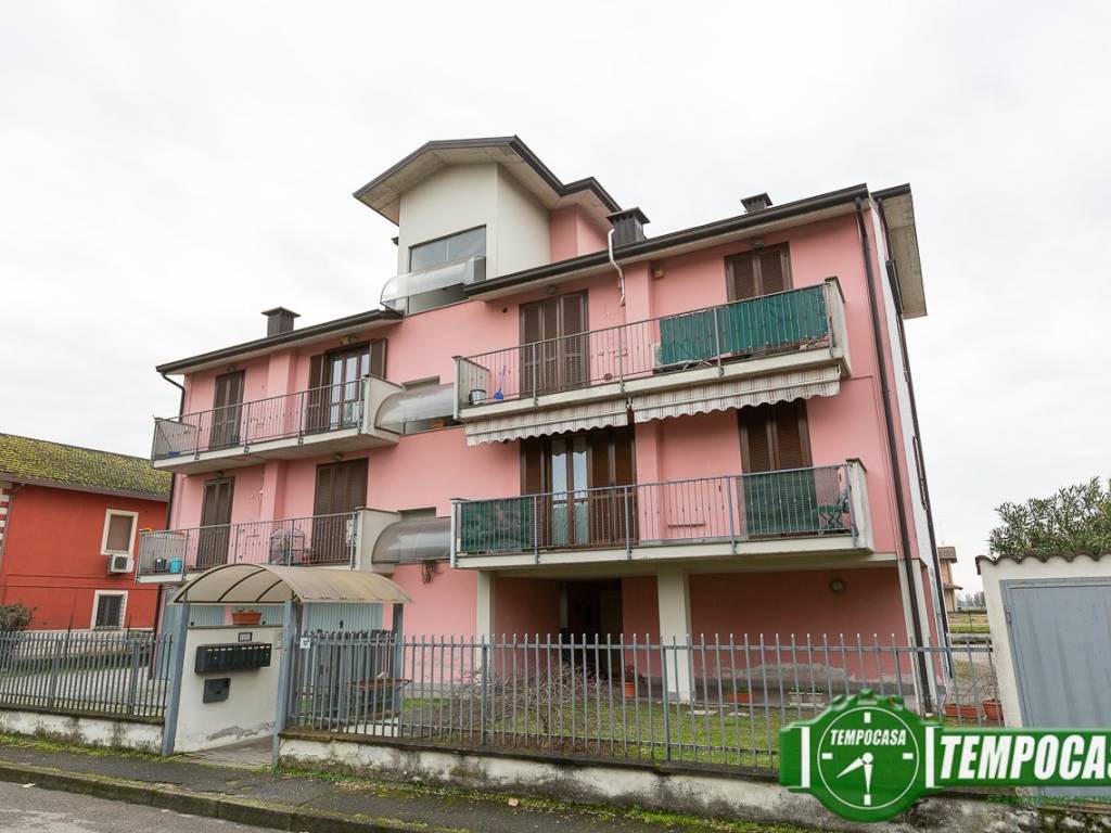 Appartamento a Pandino in Via Cavalieri di Vittorio Veneto - Foto 2