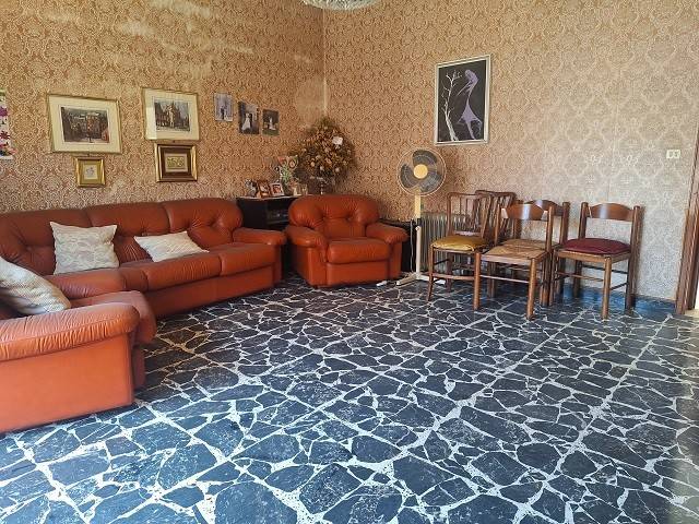 Palazzo / stabile a Vittoria in Via Cacciatori delle Alpi - Foto 2