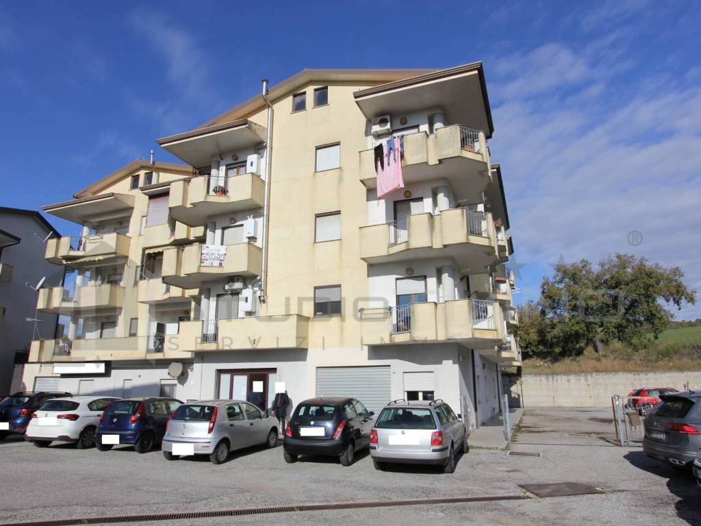 Appartamento a Montalto uffugo in VIA CARIGLIATO, 6 - Foto 2