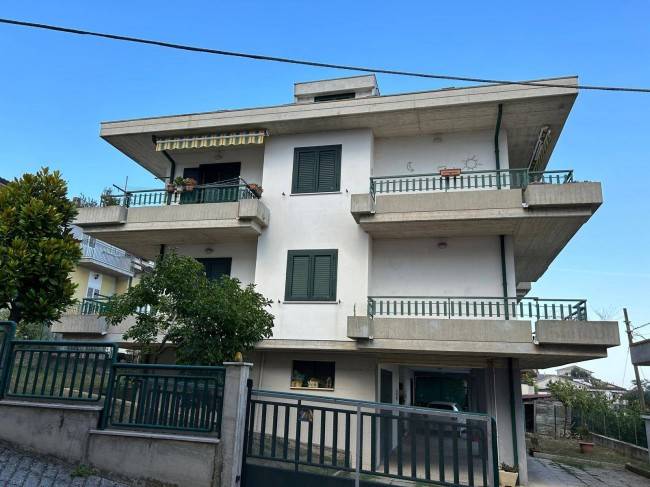 Villa a Teramo in Via Camillo Guerrieri Crocetti, 10 - Foto 3