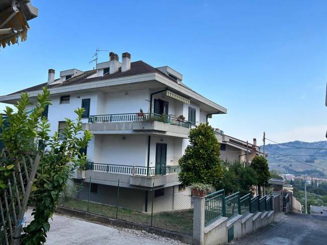 Villa a Teramo in Via Camillo Guerrieri Crocetti, 10 - Foto 4