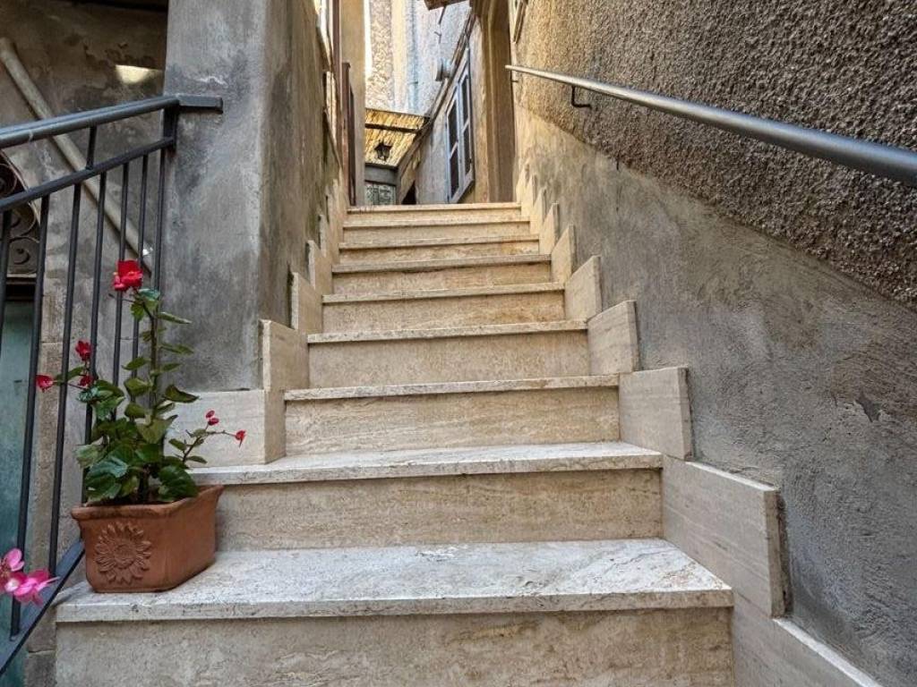 Appartamento a Cori in Via Piave - Foto 2
