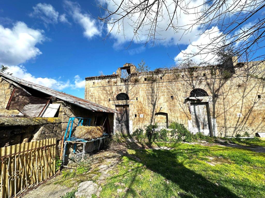 Casa indipendente a Maddaloni in Via Francesco Imposimato - Foto 4