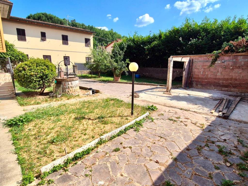 Villa a Bucine in Via Arturo Toscanini - Foto 4