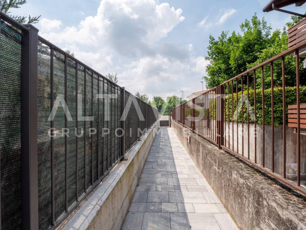 Appartamento a Rezzato in Via Giovanni Falcone - Foto 3