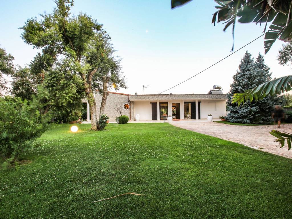 Villa a San michele salentino in Contrada San Giacomo - Foto 3