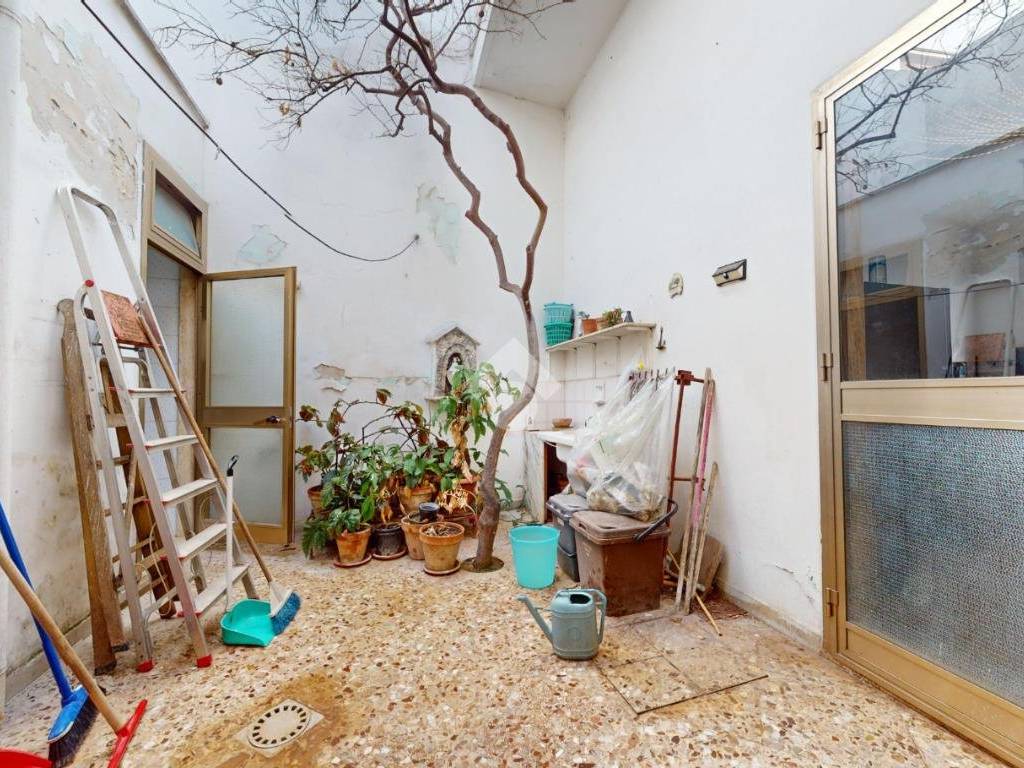Casa indipendente a Francavilla fontana in Via R. Caroli - Foto 3