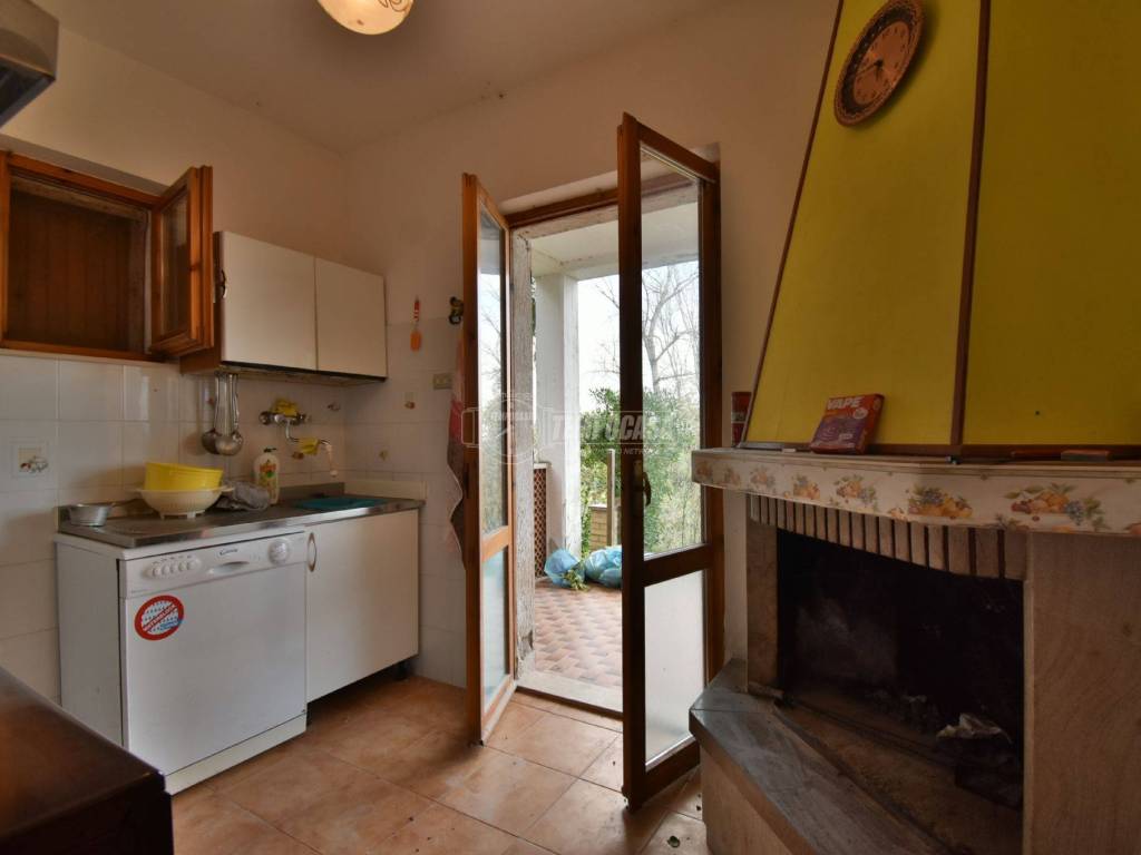 Villa a Tolentino in Contrada Sant'Andrea 45 - Foto 3