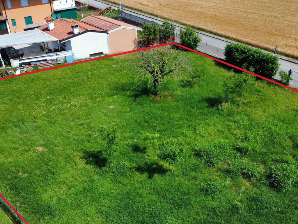 Terreno a Cormons in Via Giuseppe Sinico - Foto 2