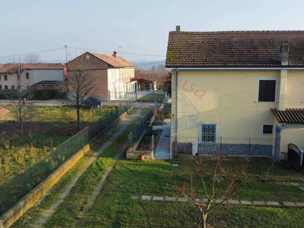 Rustico / casale a Govone in Strada Statale di Santa Vittoria - Foto 3
