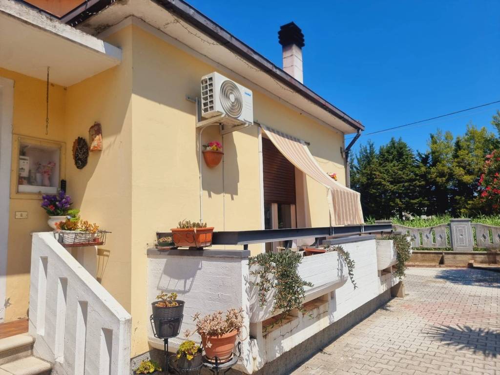 Villa a Pescara in Via Tirino, 388 - Foto 3