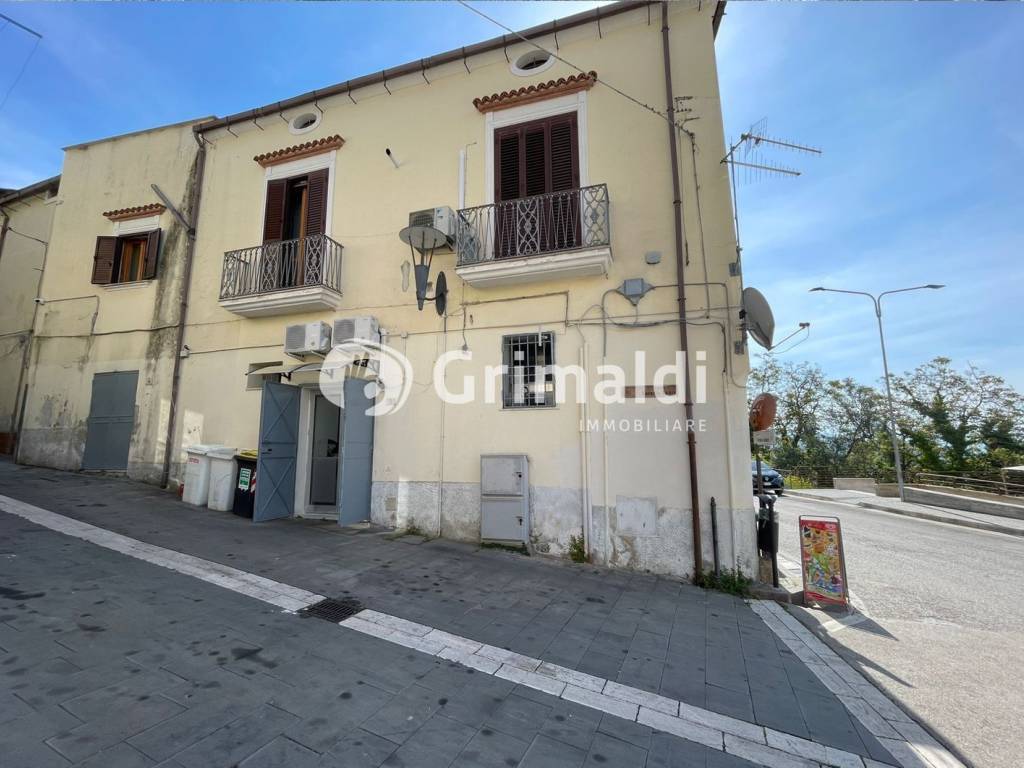Villetta a schiera a Montecorvino pugliano in Corso Germano Lamberti - Foto 2
