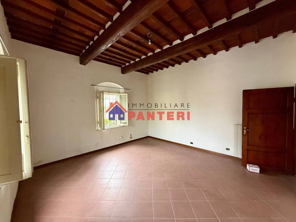 Appartamento a Pescia in Viale Giuseppe Garibaldi - Foto 3