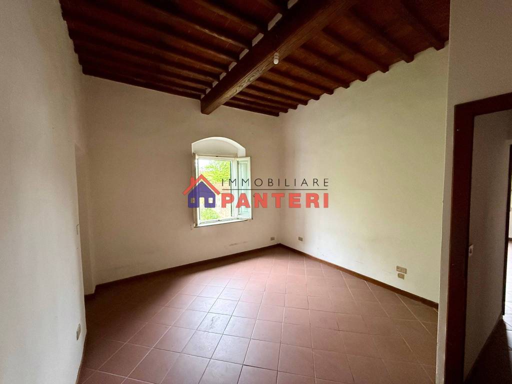 Appartamento a Pescia in Viale Giuseppe Garibaldi - Foto 5