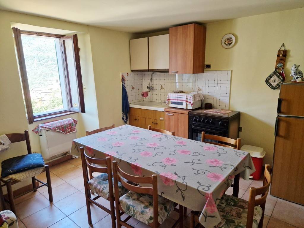 Casa indipendente a Sonico in Via Villa, 38 - Foto 3