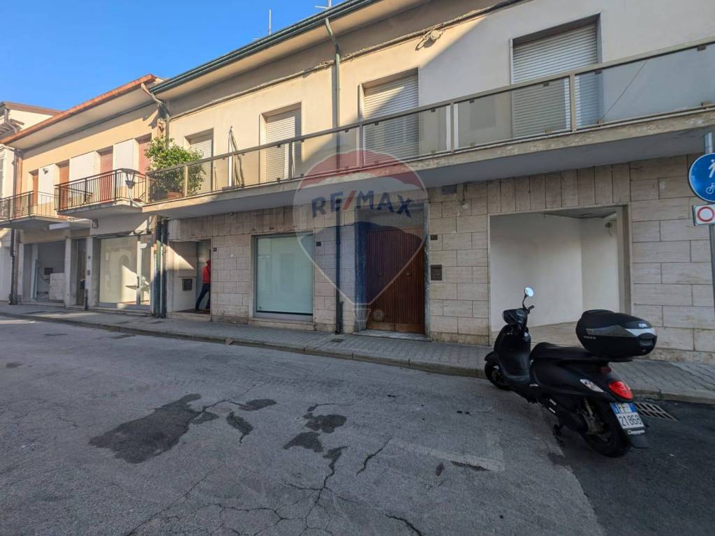 Immobile a Viareggio in via Mazzini, 1 - Foto 2