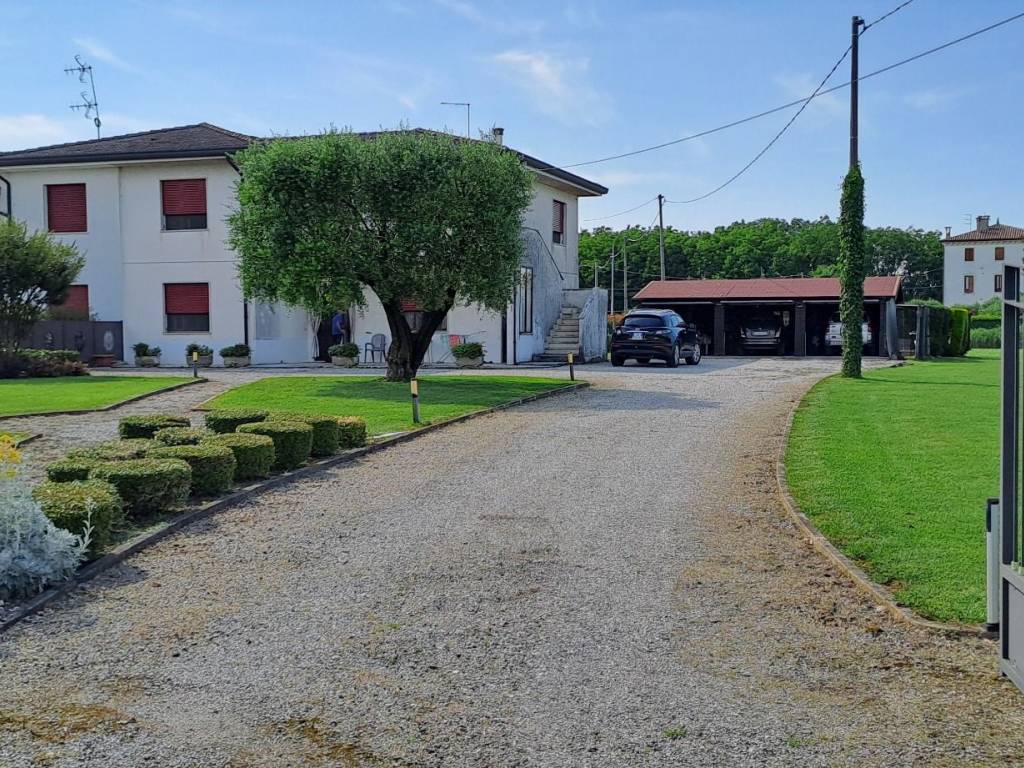 Villa a Piazzola sul brenta in Via Guglielmo Marconi - Foto 2