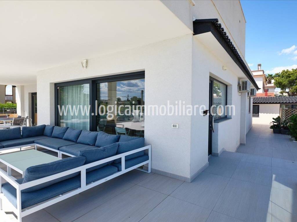 Villa a Pulsano in Viale dei Ribes - Foto 3