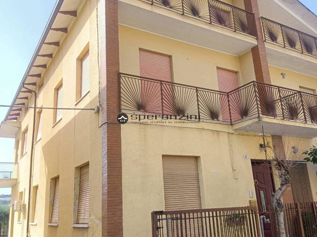 Casa indipendente a Fossombrone in via Enrico Fermi 34 , - Foto 2