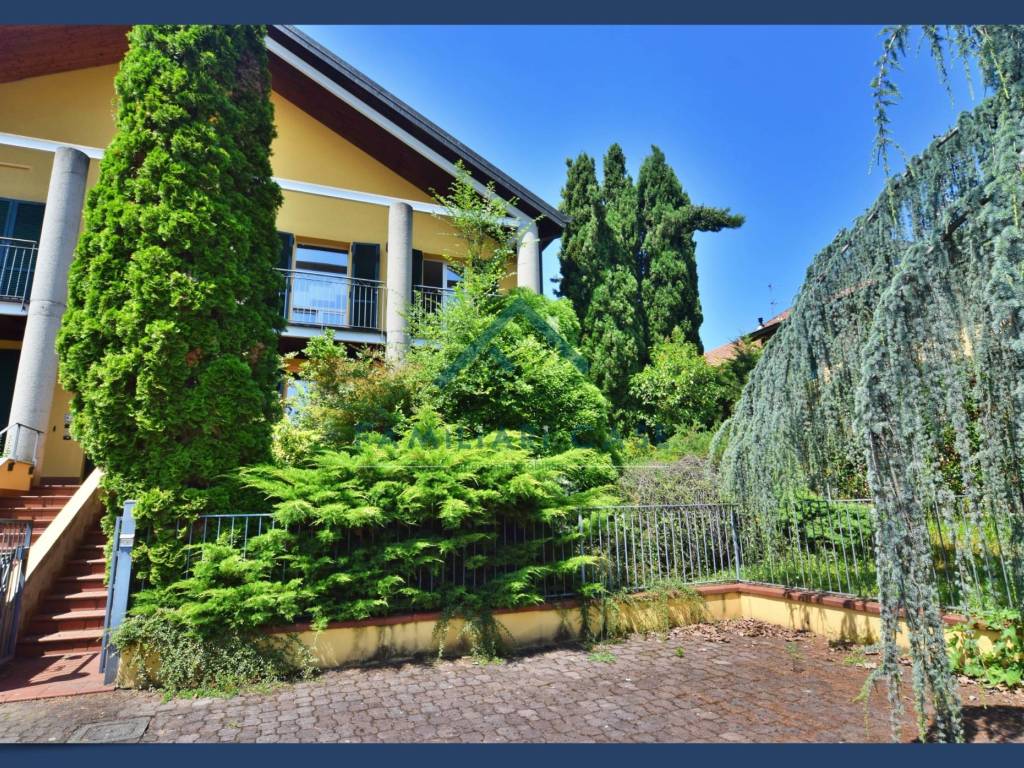 Villetta a schiera a Daverio in via xxv aprile - Foto 2