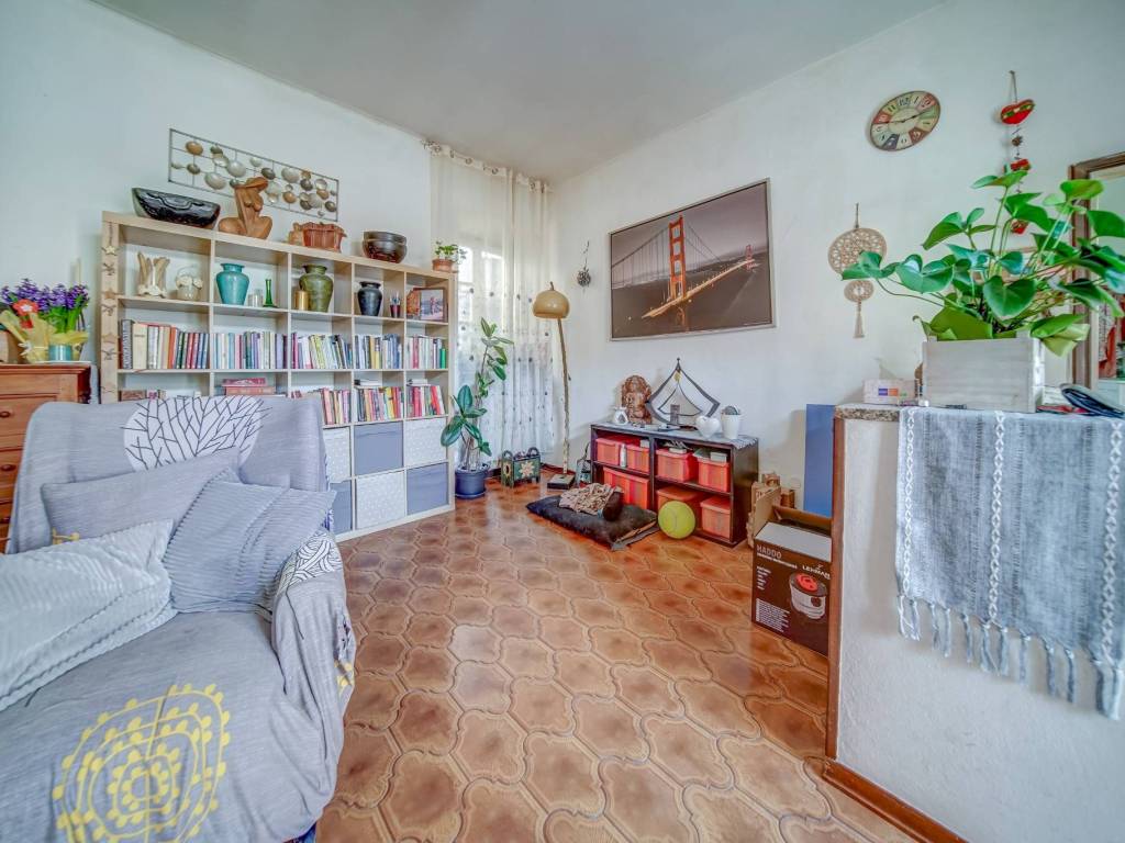 Appartamento a Angera in Via Guglielmo Marconi, 17 - Foto 5