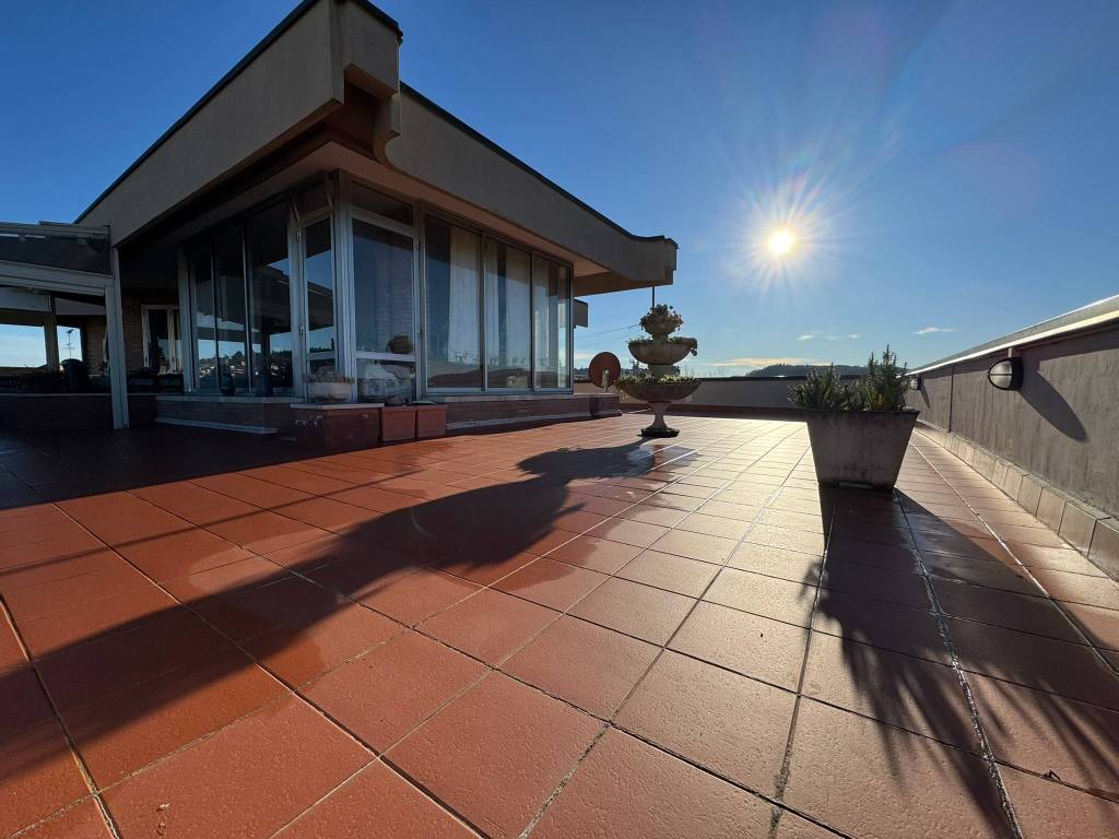 Attico / mansarda a Poggibonsi in Viale Guglielmo Marconi - Foto 2