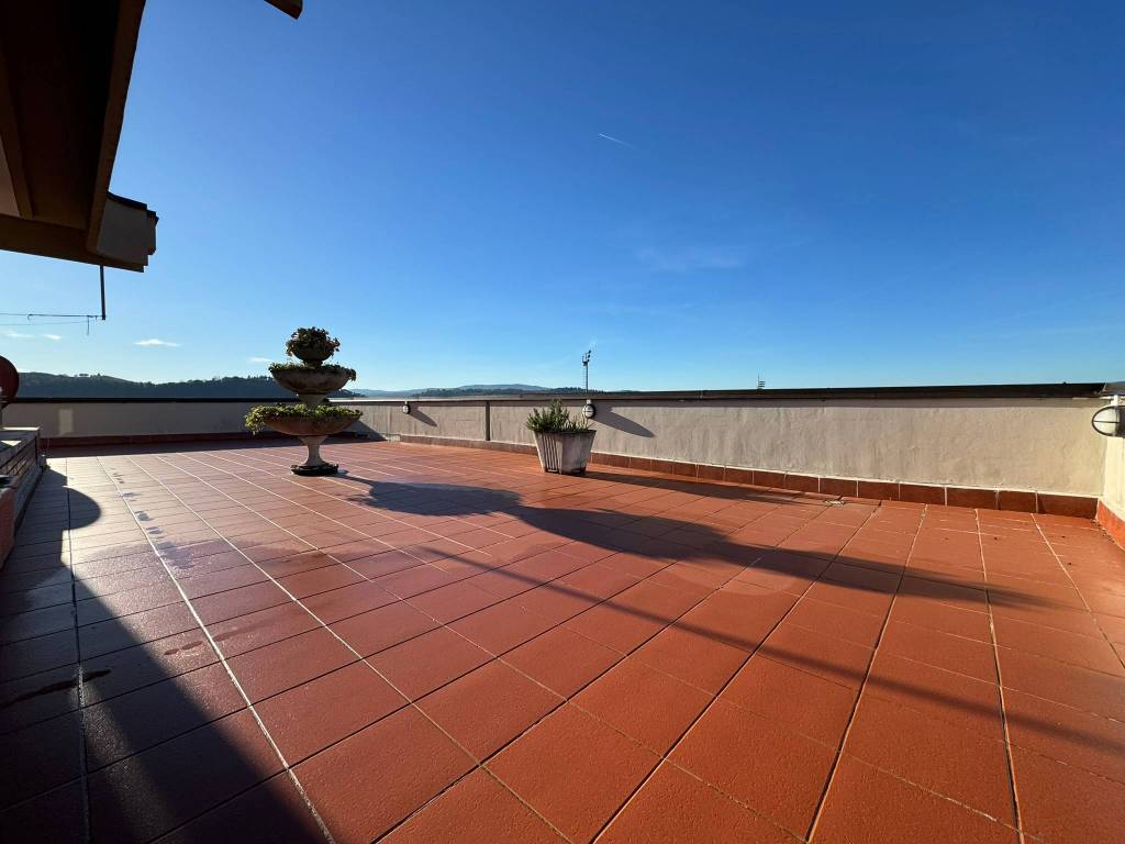 Attico / mansarda a Poggibonsi in Viale Guglielmo Marconi - Foto 3