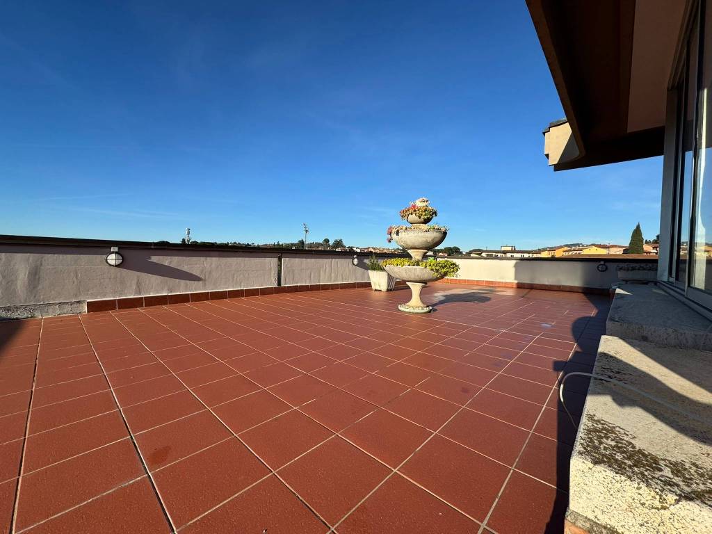 Attico / mansarda a Poggibonsi in Viale Guglielmo Marconi - Foto 4