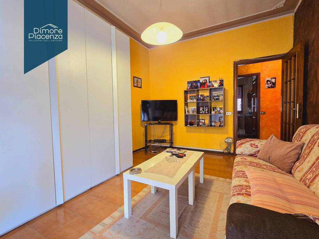 Appartamento a Piacenza in Via Francesco Giarelli, 17 - Foto 2