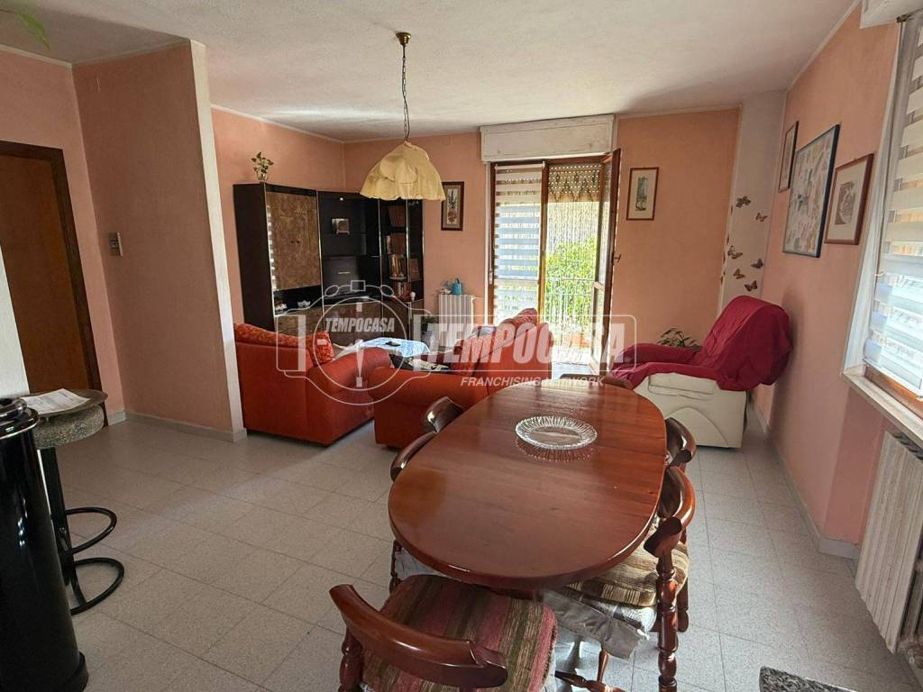 Appartamento a Assemini in Via Goceano 15 - Foto 5