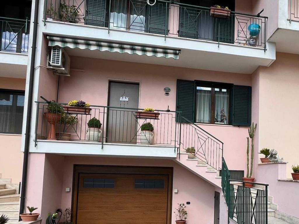 Villa a Pontecorvo in Viale Dante Alighieri - Foto 2