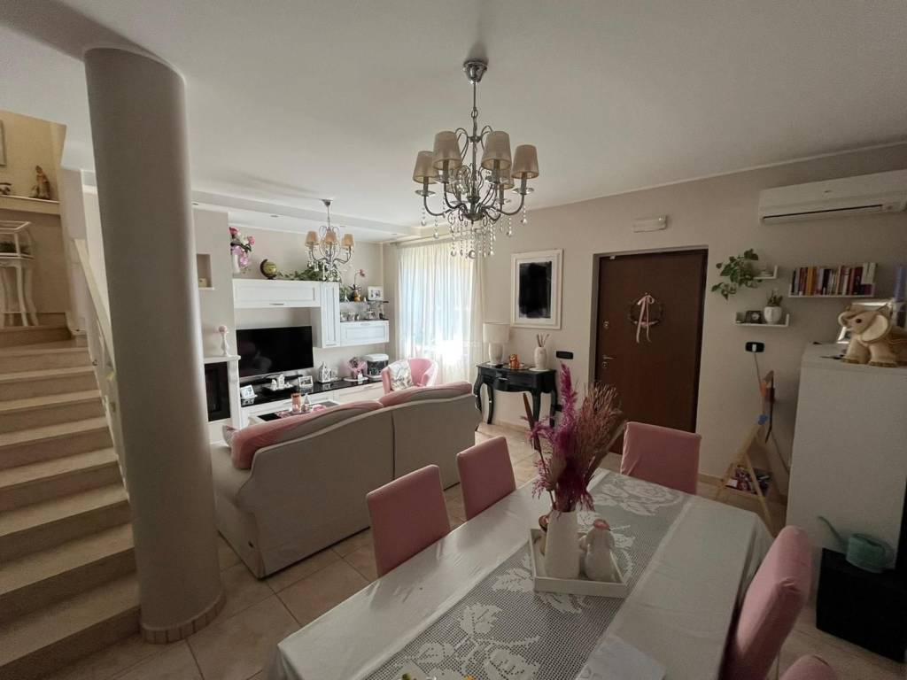 Villa a Pontecorvo in Viale Dante Alighieri - Foto 4